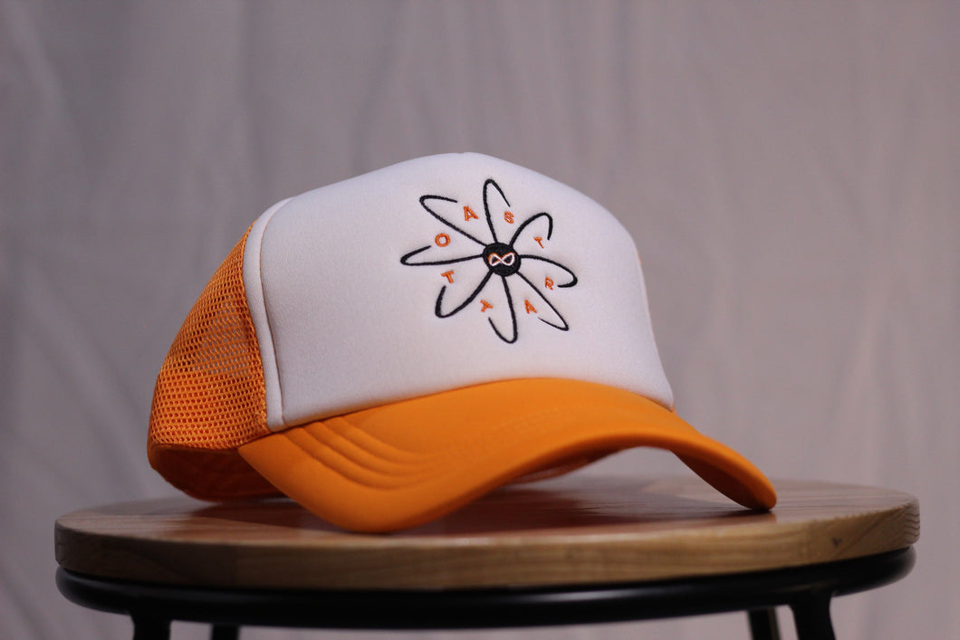 Orange Astratto Trucker